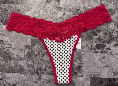 NWT FREDERICK'S OF HOLLYWOOD M POLKA DOT FLORAL LACE VINTAGE RARE THONG PANTIES - Image 1 of 3