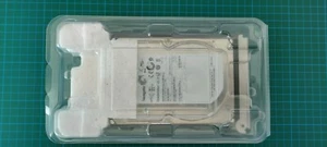 Hitachi HDS 3285134-Q 4TB 4TNXC 6G SAS 7.2k Drive HUS and HUS VM - Foto 1 di 2