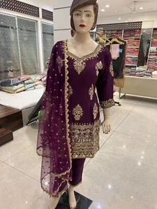 indian outfits for women - Picture 1 of 2