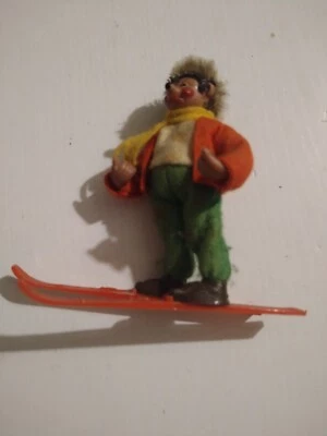 Ancien jouet original hérisson Peter MECKI STEIFF GERMANY Skieur - Photo 1/4