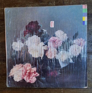 New Order  Power, Corruption & Lies Fact 75- Vinyl LP  Die-Cut Sleeve STRAWBERRY - Foto 1 di 6