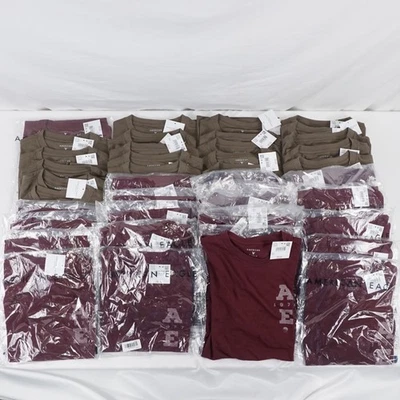 Lote de 39 camisetas gráficas American Eagle Outfitters en oliva/vino para hombre S-XL Foto 1 de 4