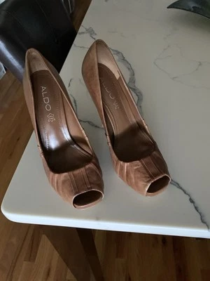 Tacones Aldo Frodris para mujer marrón punta abierta talla 38 Eur = 7,5-8 Foto 1 de 4