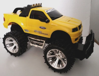 Tyco 2585 FH Mattel Ford  2000 SVT Lightning RC Wireless Yellow Truck Toy - Image 1 of 4