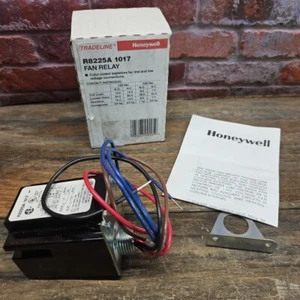 New Honeywell R8225A1017 NOS Fan Relay 24V 60Hz FREE SHIP - Picture 1 of 6