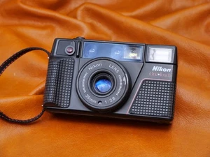 #2106 Nikon One Touch AKA L35AF2 35mm Point and Shoot Film Camera - Picture 1 of 10