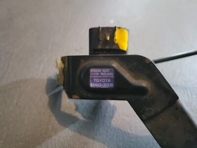 Sensor de presión de vapor tanque de combustible Toyota 4Runner Tacoma 1996-2000 89460-35030 OEM Foto 1 de 3