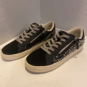 STEVE MADDEN Women’s Size 11 M Black Silver Studded Shoes NY90 Sneakers Zippers - Picture 1 of 15