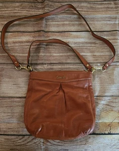 Coach Ashley Hippie Leather F20114 Pleated Shoulder Handbag Purse Coral EUC - Picture 1 of 8