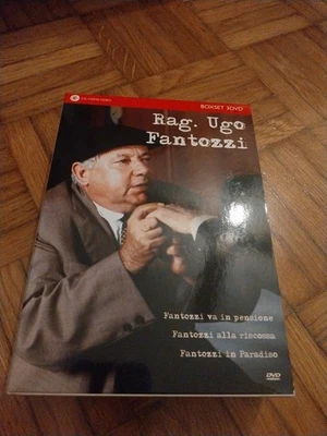 PAOLO VILLAGGIO Ragionier UGO FANTOZZI COFANETTO 3 DVD FANTOZZI - Immagine 1 di 4
