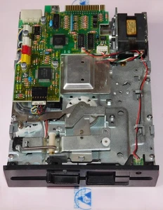 Napęd dyskietek 5,25" 5 1/4 cala DD 360kB Toshiba FDD 5472B0K 5472 B0K czarny - Zdjęcie 1 z 8