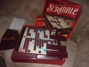 Scrabble Deluxe Plattenspieler Edition drehbares Spielbrett komplett 2001 - Bild 1 von 6