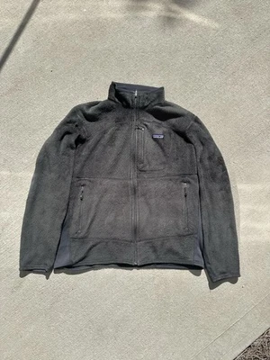 Jaqueta de pele cinza Patagonia R2 vintage tamanho G - Imagem 1 de 4