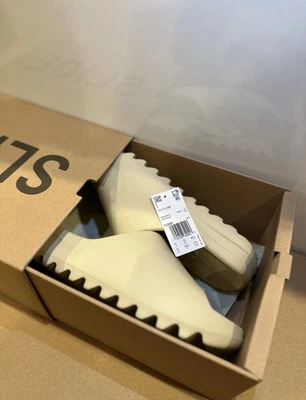 Adidas Yeezy Slide Bone Men's Size 4-13 100% Authentic *FAST SHIPPING* *NO BOX* - Image 1 of 4