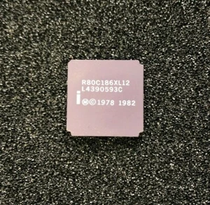 LOTTO DI 1pz MICROPROCESSORE CERAMICA INTEL R80C186XL12 ORO VINTAGE 16BIT 12MHZ - Foto 1 di 2