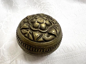Antique Brass Betel Nut Lime Container ~  Asia and the East Indies - Picture 1 of 9