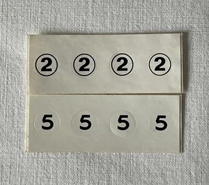 8 x 8 mm Vintage Aufkleber Sticker Rennen Spielzeug Auto Dinky etc. Zahlenaufkleber 4 Stück 2 & 5 - Bild 1 von 3