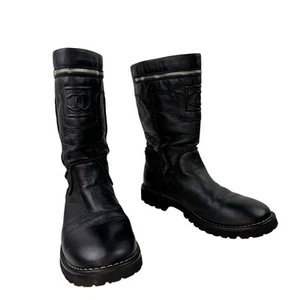 CHANEL CC Logo Black Leather Quilted Boot Zipper Motorcycle Biker Iconic 41 RARE - Bild 1 von 12