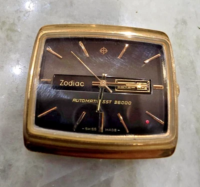 VINTAGES SWISS MADE MENS ZODIAC AUTOMATIC SST 36000 WATCH RUNS GREAT NICE WATCH - Image 1 of 4