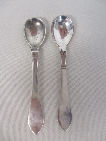 2 GEORG JENSEN DENMARK CONTINENTAL LIGHTLY HAMMERED MOCHA SALT DEMITASSE SPOONS Cover