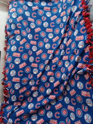 Manta grande hecha a mano Chicago Cubs 70"x54" Foto 1 de 4
