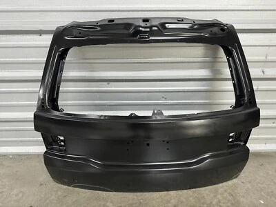 NEW OEM 2020 - 2024 LAND ROVER DISCOVERY SPORT REAR LIFTGATE SHELL LR139432 - Image 1 of 4