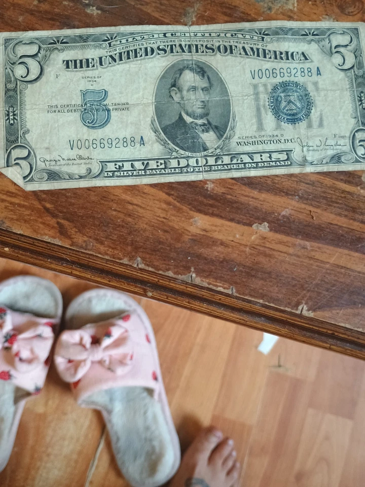 Billete de cinco dólares de Estados Unidos de colección Foto 1 de 1