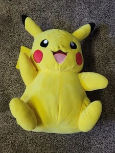 Pikachu Pokémon 2023 Jazwares Nintendo Riesen Jumbo Plüschtier Stofftier 22 Zoll H - Bild 1 von 3