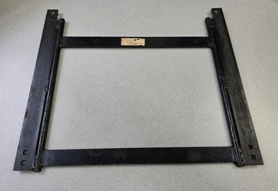 NICE USED AFTERMARKET PORSCHE 911 930 BUCKET SEAT MOUNTING BASE UNIT 30501 — 第 1/4 张图片