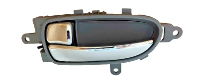 2011 Nissan Altima front drivers side interior door handle; brown/ blonde color Foto 1 de 4