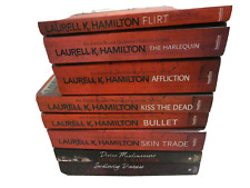 8 x Laurell K. Hamilton, Book Collection (Paperbacks) LT10