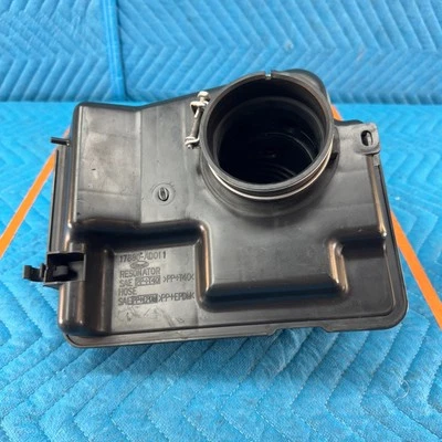 Caixa ressonadora de entrada de ar 07-10 TOYOTA AVALON XL 17880-AD011 FABRICANTE DE EQUIPAMENTO ORIGINAL - Imagem 1 de 4