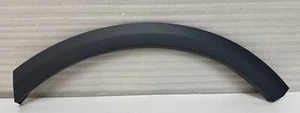 2019-2021 AUDI Q8 LEFT REAR WHEEL MOLDING ARCH FLARE OEM 4M8853817E - Picture 1 of 13