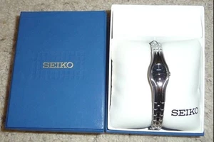 Rare Seiko Stainless Steel Women's Dress Watch Small Classic Black Face #SUJ623 - Picture 1 of 9