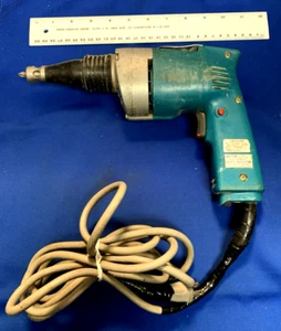 MAKITA DRYWALL SCREWDRIVER SCREWGUN 6801DBV WORKS GREAT USED CONDITION 115V - Picture 1 of 8