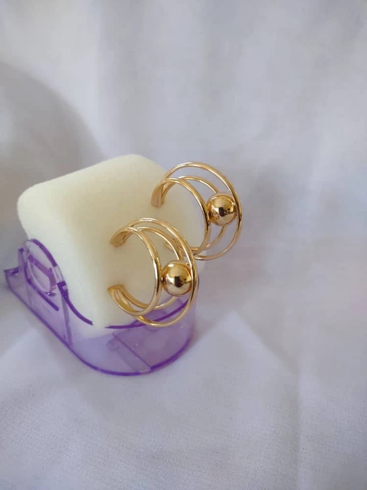 14k Hollow Gold Quarter Sized Lever Back Hoop Earrings - 1.58g - Image 1 of 1