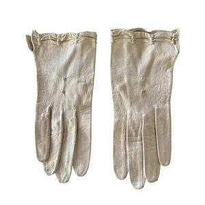 Vintage L.Magnin & Co. Women's Peach Leather Gloves Ruched Cuffs Sz Small France - Picture 1 of 6