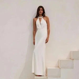 Elegant A-Line Wedding Dresses Halter Neck Sleeveless Satin Beach Bridal Gowns - Picture 1 of 9