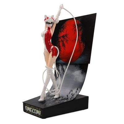 DC Comics Catwoman 10 pulgadas Ame-Comi Premium Motion Estatua - Variante Kabuki Foto 1 de 4