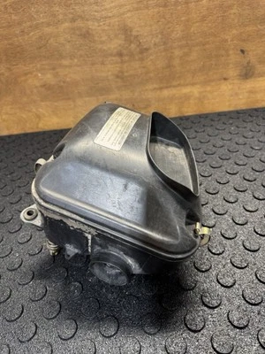 02 Kawasaki Prairie 650 Airbox  Foto 1 de 4