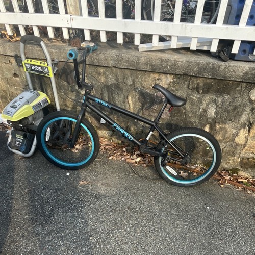NEW SE Bikes Vans PK Ripper Looptail BMX 20