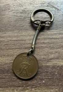 Vintage Danish Coin Keychain - 5 Øre 1972 with Crowned Monogram Design - Picture 1 of 3