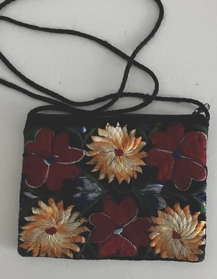 Bandolera Bordada Cartera / Bolso - Terciopelo Borgoña - Cierre de Cremallera - Forrado Foto 1 de 4