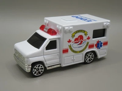 Matchbox Superfast No.51 Ambulance "TORONTO Paramedic Association" ColorComp - Image 1 of 3
