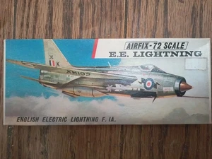 VINTAGE,AIRFIX E.E. LIGHTNING F.1A,WITH DISPLAY STAND - Picture 1 of 6