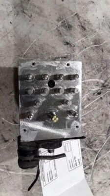 2014 MERCEDES BENZ E350 ABS НАСОС ДВИГАТЕЛЯ СЕДАН A2124311948 - Изображение 1 из 4