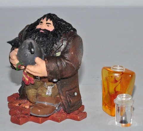 Harry Potter - Hagrid Mini Figurine 3”  Enesco 2000 Rowling WB 811874 Cover