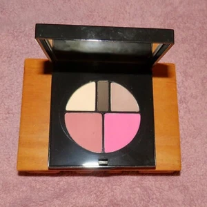 Bobbi Brown Face Cheek Eyes Eyeshadow Blush Palette Eyeshadow RARE DISCON! LE - Picture 1 of 3