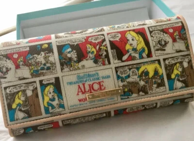 Disney Samantha Thavasa Alice in Wonderland Lge Front Snap Closure Ships from US - Image 1 of 4