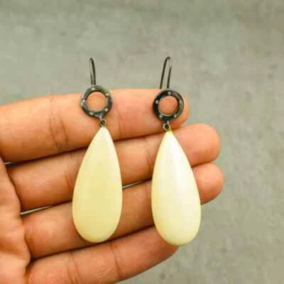 Brinco Pavê Diamante e Pedra Preciosa Coral Branco, Prata Esterlina 925, Dia dos Namorados - Imagem 1 de 4